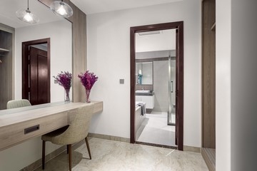 Executive Bathroom